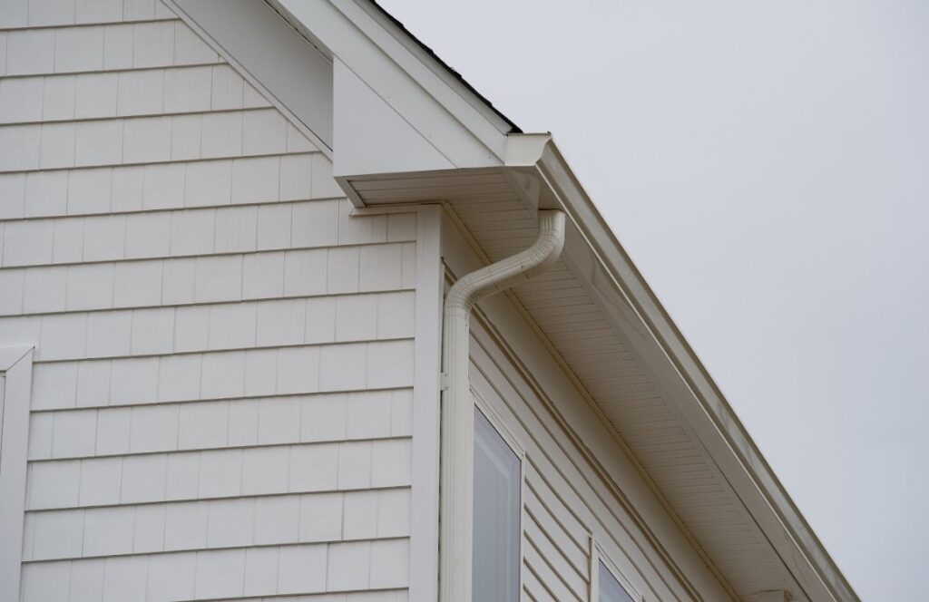 seamless gutters for Texas home